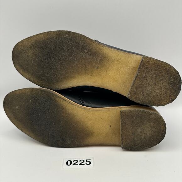 Clarks Women's 7.5 Leather Boot Gum bottom Black Leather - Picture 6 of 7